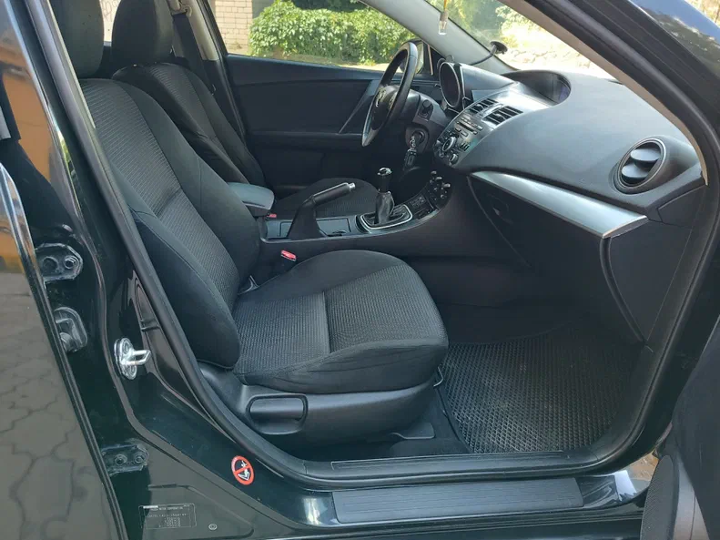 Mazda 3 2012 - 11