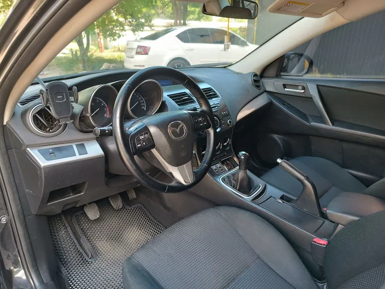Mazda 3 2012 - 16