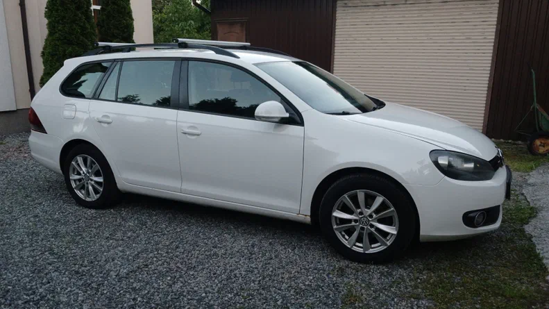 Volkswagen Golf 2011 - 1