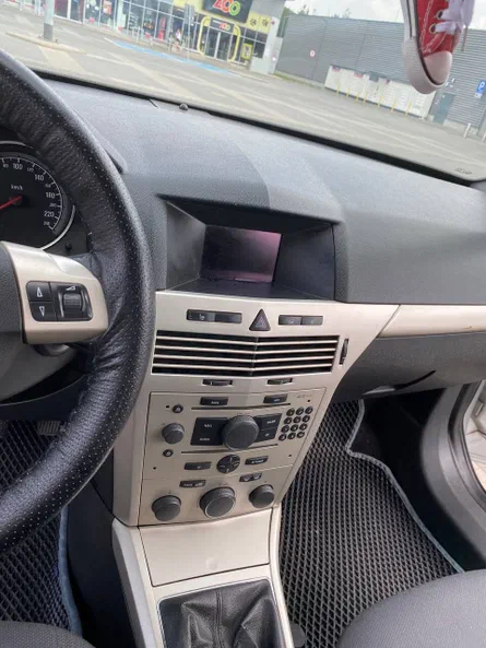 Opel Astra 2008 - 19