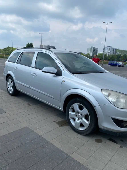 Opel Astra 2008 - 11