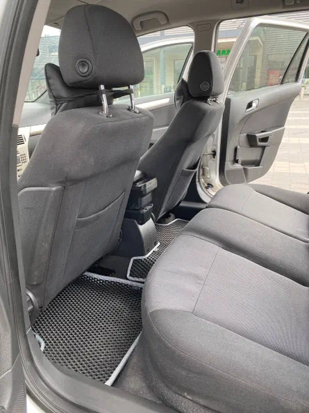 Opel Astra 2008 - 5