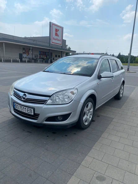 Opel Astra 2008 - 9