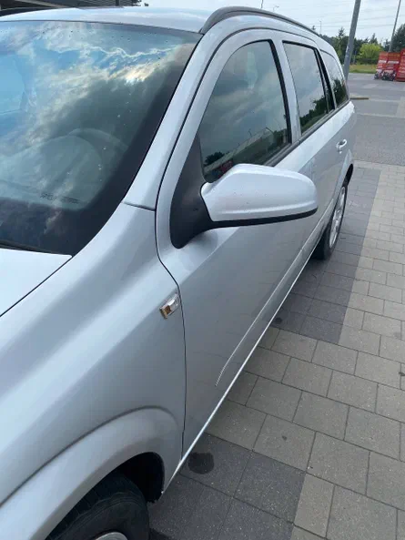Opel Astra 2008 - 3