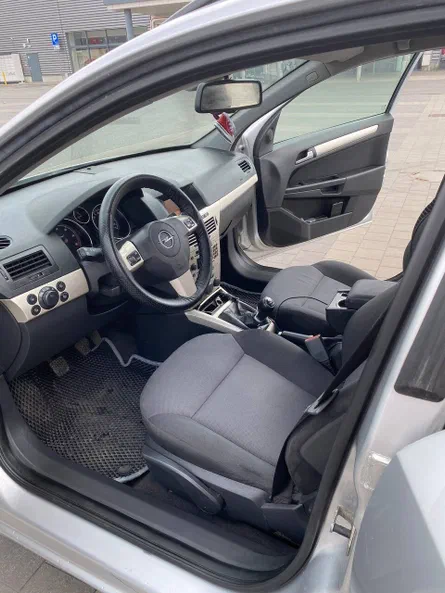 Opel Astra 2008 - 2