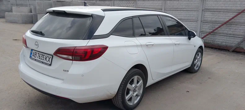 Opel Astra 2016 - 1