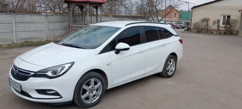 Opel Astra 2016 - 3