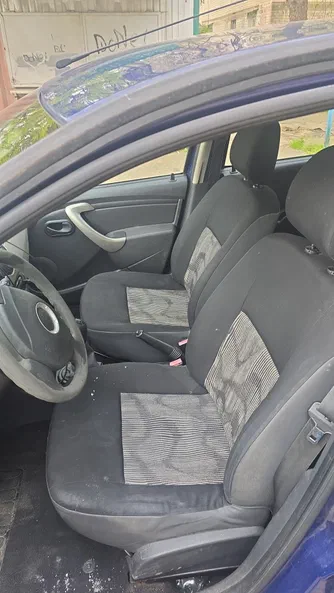 Dacia Sandero 2009 - 6
