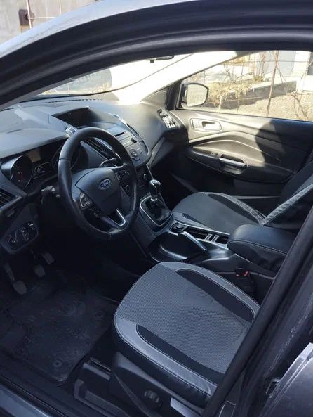 Ford Kuga 2016 - 6