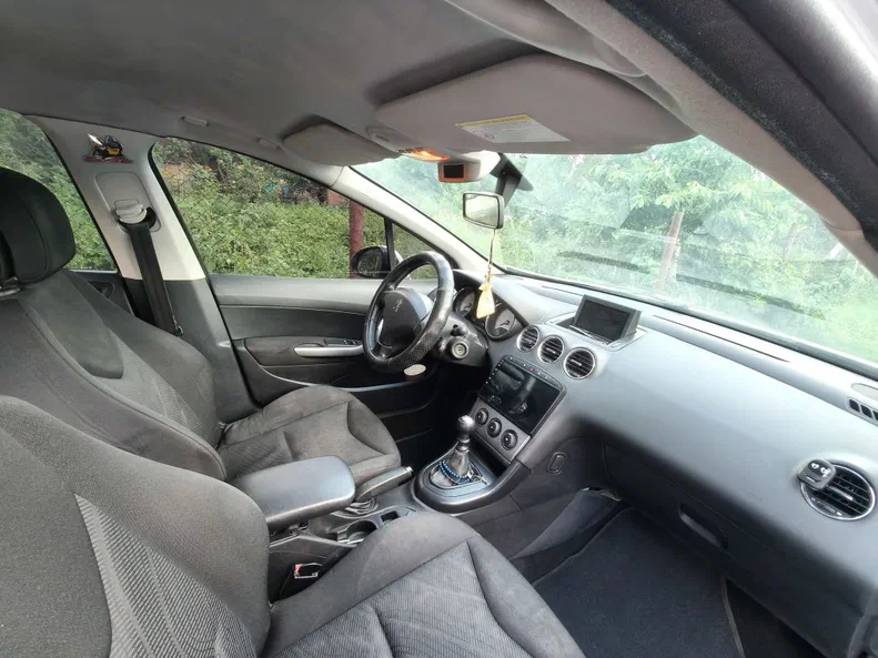 Peugeot 308 2009 - 13