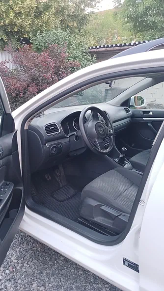 Volkswagen Golf 2011 - 4