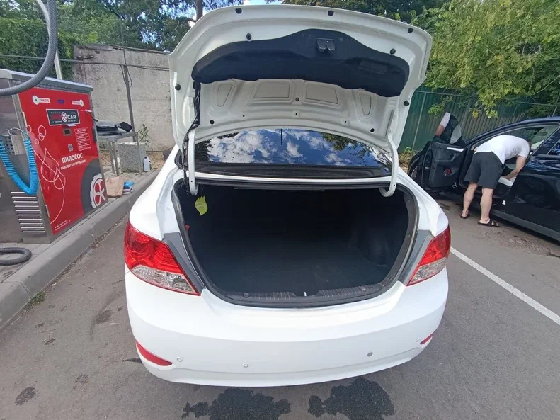 Hyundai Accent 2013 - 4