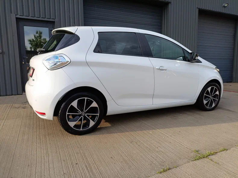 Renault ZOE 2019 - 11