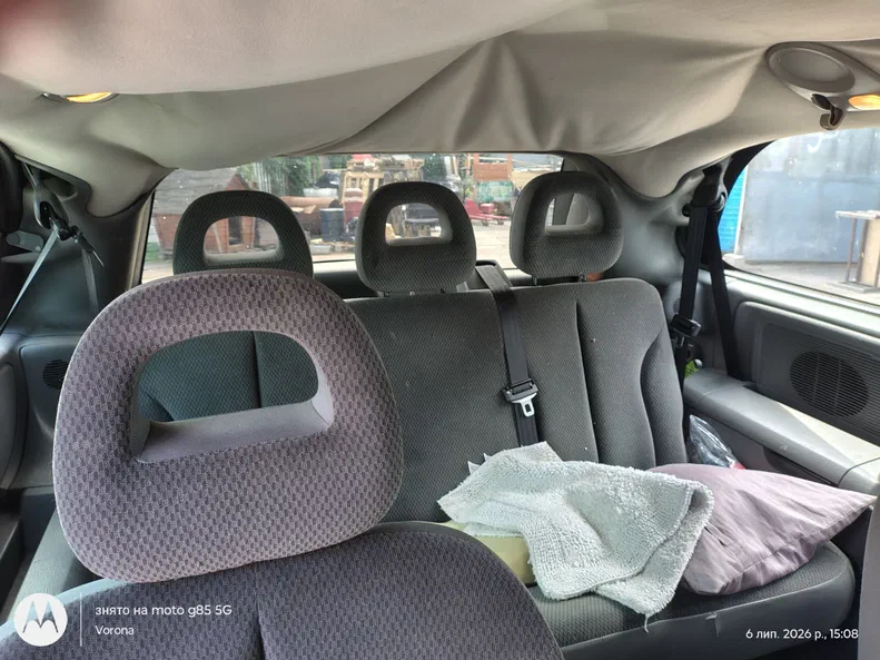 Chrysler Voyager 2004 - 12