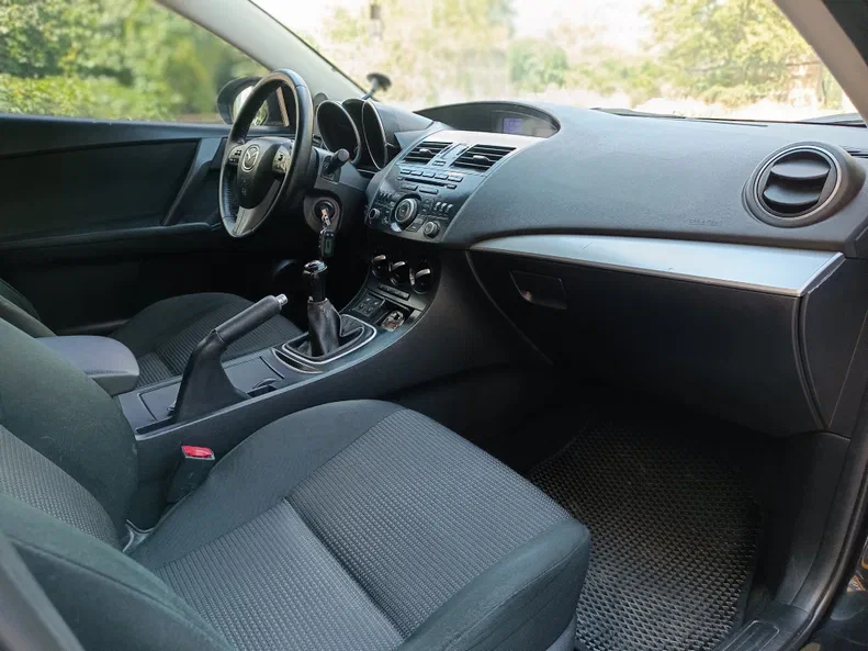 Mazda 3 2012 - 13