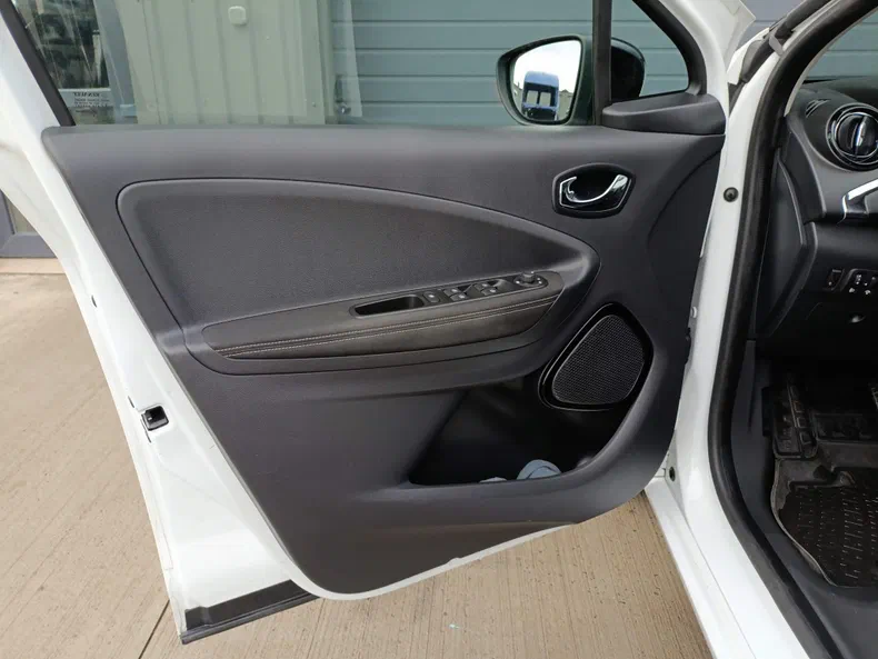 Renault ZOE 2019 - 23