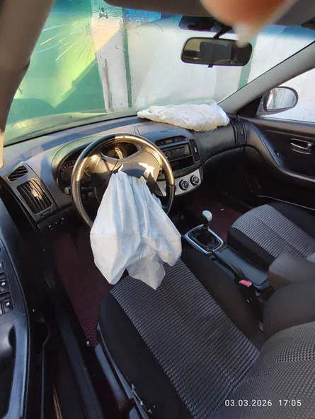 Hyundai Elantra 2010 - 3