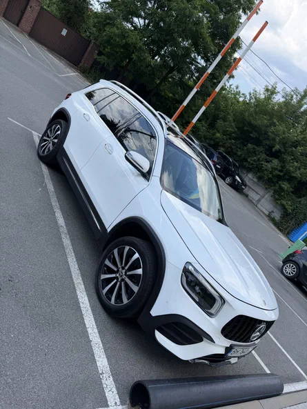 Mercedes-Benz GLB 2021 - 12