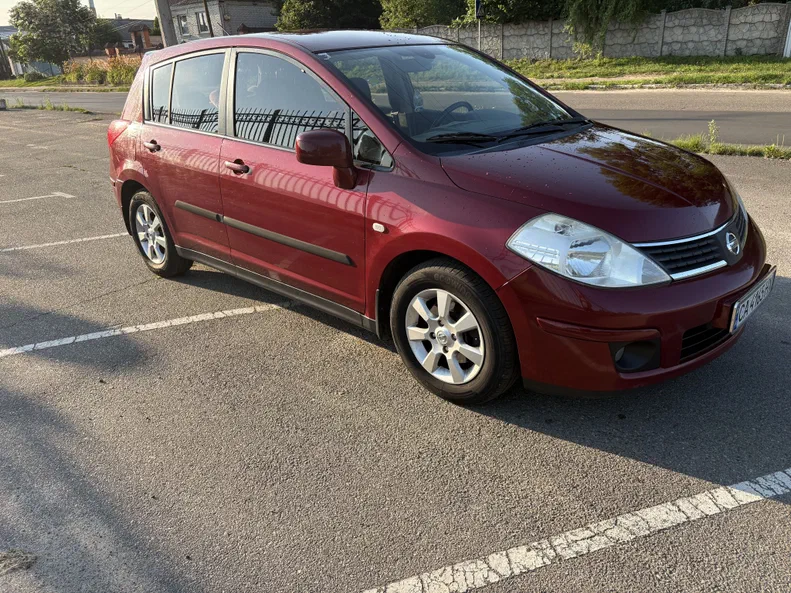 Nissan Tiida 2008 - 3