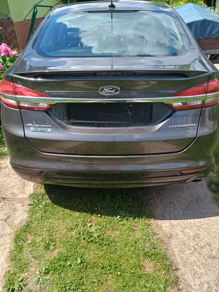 Ford Fusion (North America) 2017 - 9