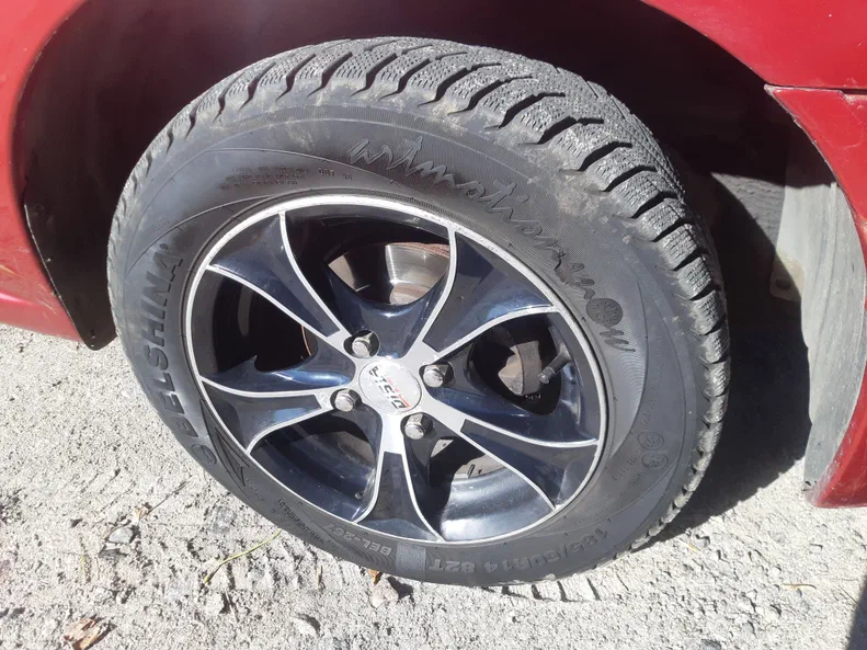Nissan Almera 1996 - 9