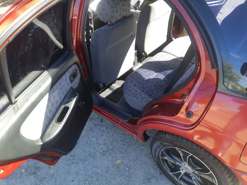 Nissan Almera 1996 - 3