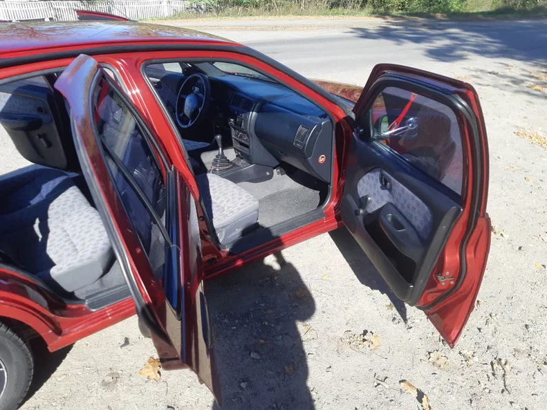 Nissan Almera 1996 - 8