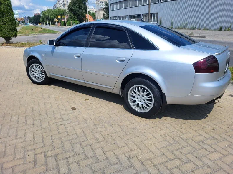 Audi A6 2004 - 1
