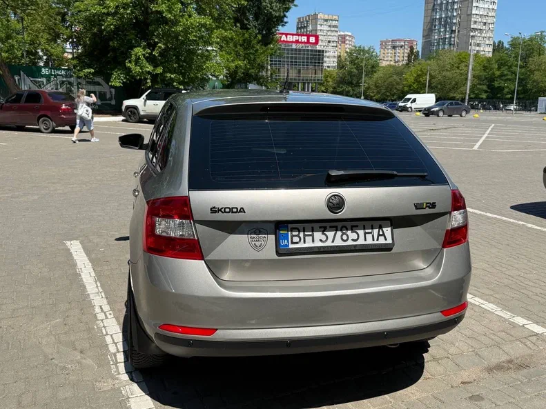 Skoda Rapid 2015 - 1
