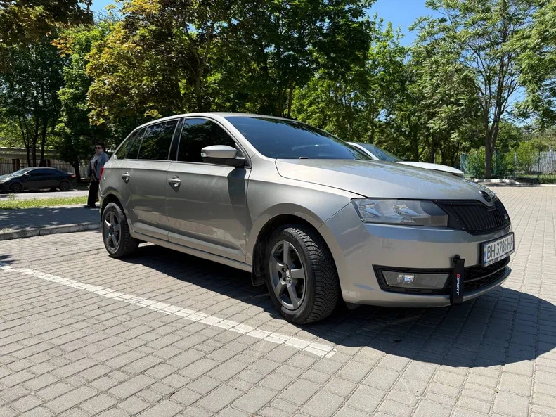 Skoda Rapid 2015 - 0