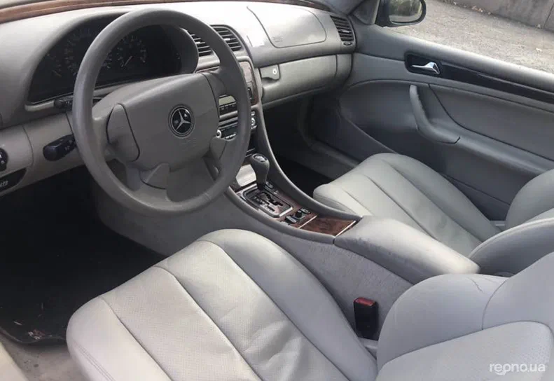 Mercedes-Benz W120 1998