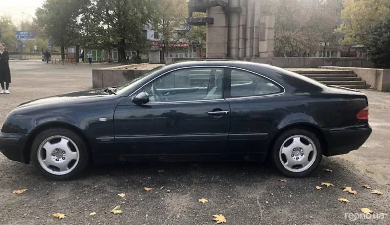 Mercedes-Benz W120 1998