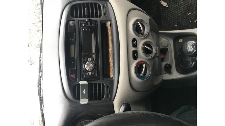 Hyundai Accent 2008 - 7