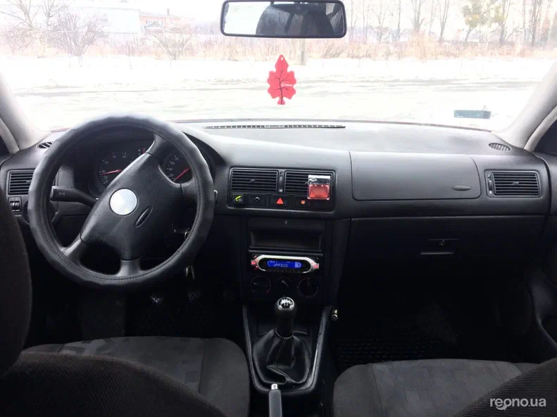 Volkswagen Golf 1998 - 8