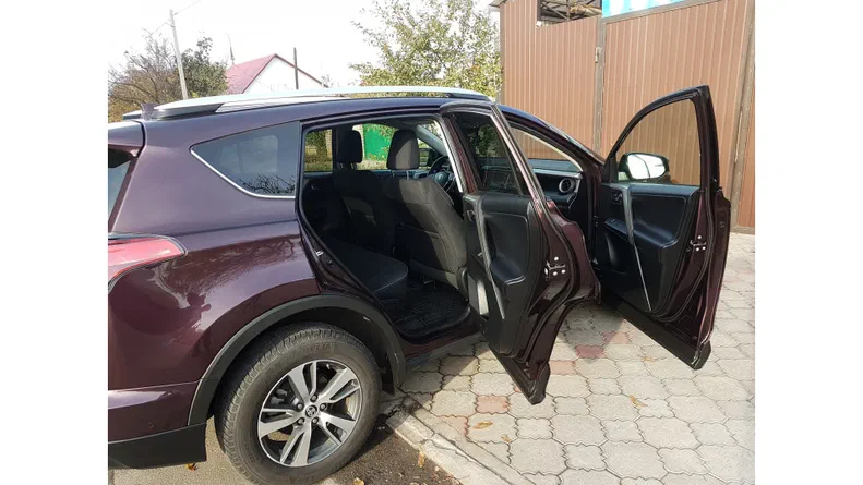 Toyota RAV4 2016 - 18
