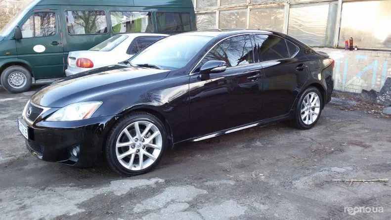 Lexus IS 2011 - 8