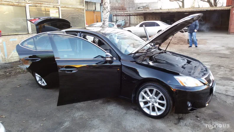 Lexus IS 2011