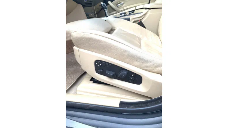 BMW 5 серія 2008 - 19