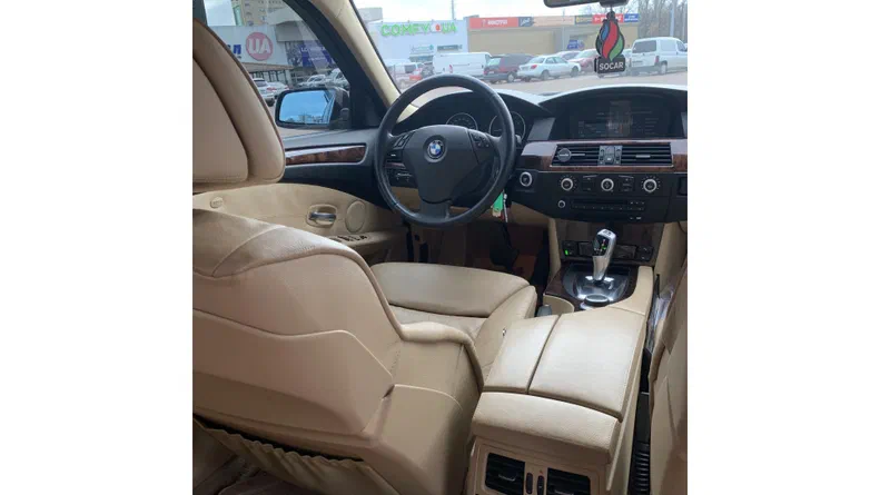 BMW 5 серія 2008 - 26