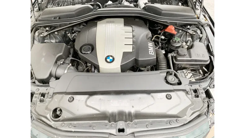 BMW 5 серія 2008 - 8