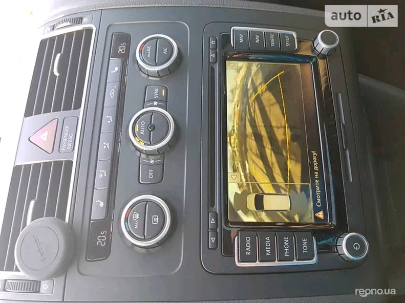 Volkswagen Touran 2012