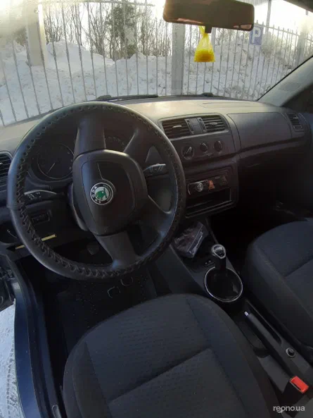 Skoda Fabia 2010 - 7