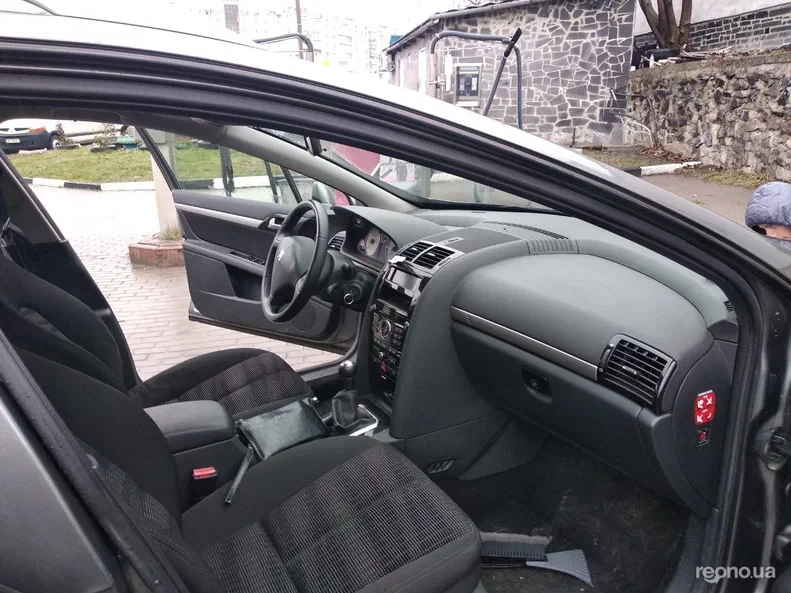 Peugeot 407 2010 - 8