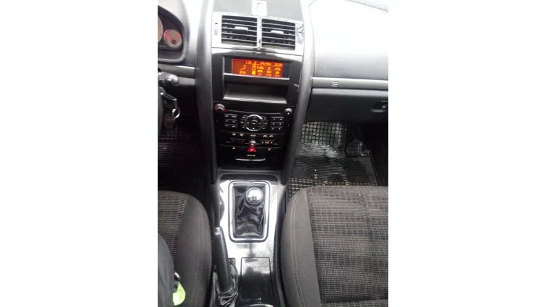 Peugeot 407 2010 - 14