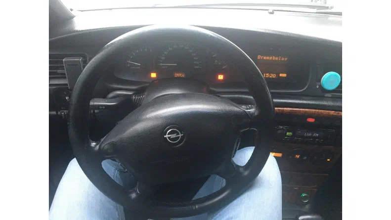 Opel Vectra 1998 - 8