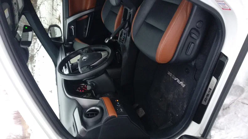 Toyota RAV4 2017 - 6