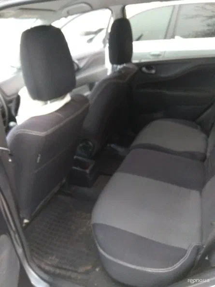 Mitsubishi Space Star 2004