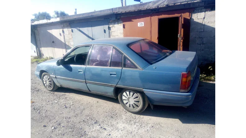 Opel Omega 1987