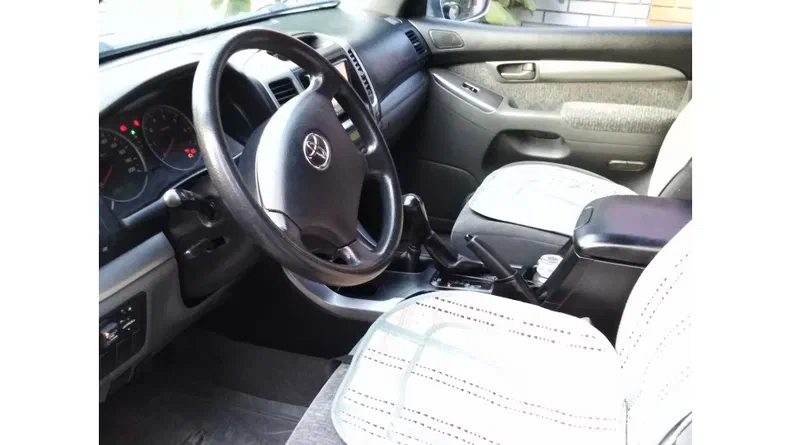 Toyota Land Cruiser Prado 2006