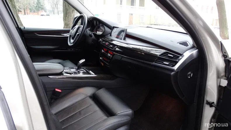 BMW X5 2015 - 13